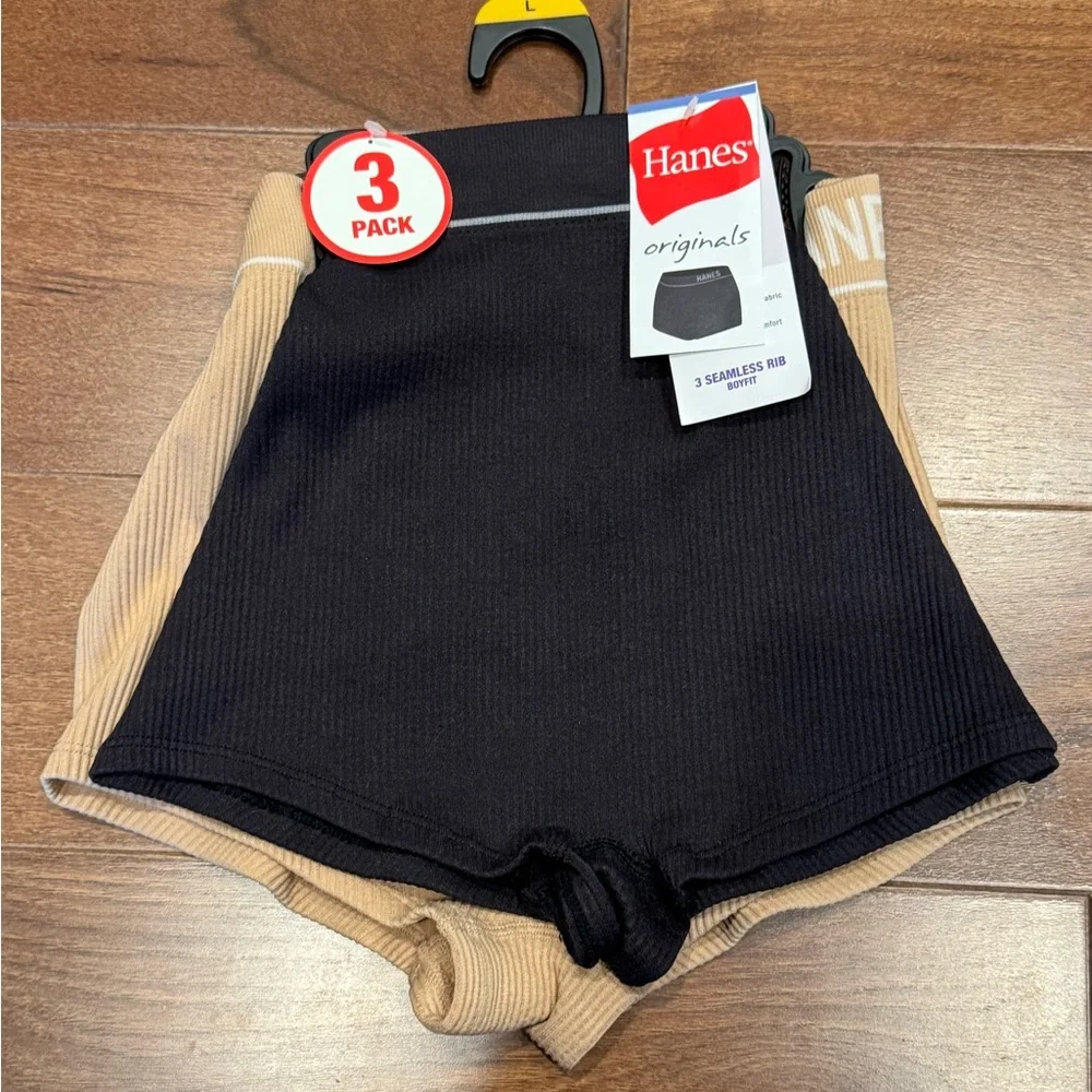 NWT HANES Black and Tan Boxer Brief Duo